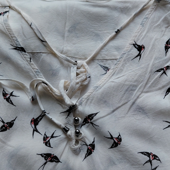 Esprit Cream Blouse with Black Bird Design - Picture 5 of 7